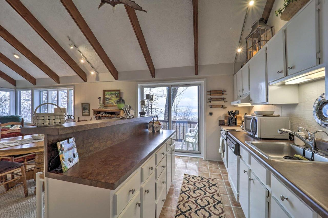 Beautiful Beech Mountain Condo With Private Balcony! Exterior photo