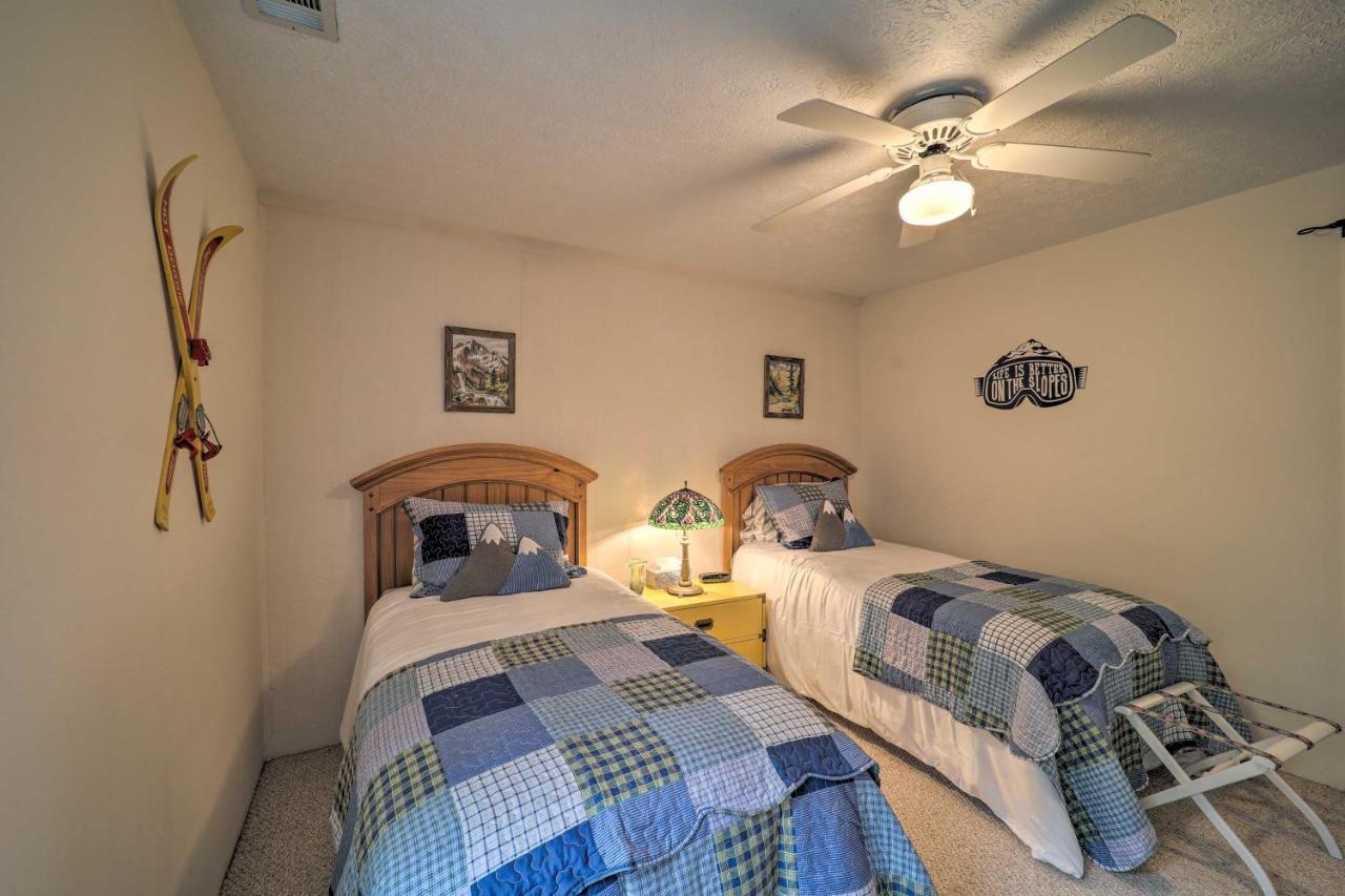 Beautiful Beech Mountain Condo With Private Balcony! Exterior photo